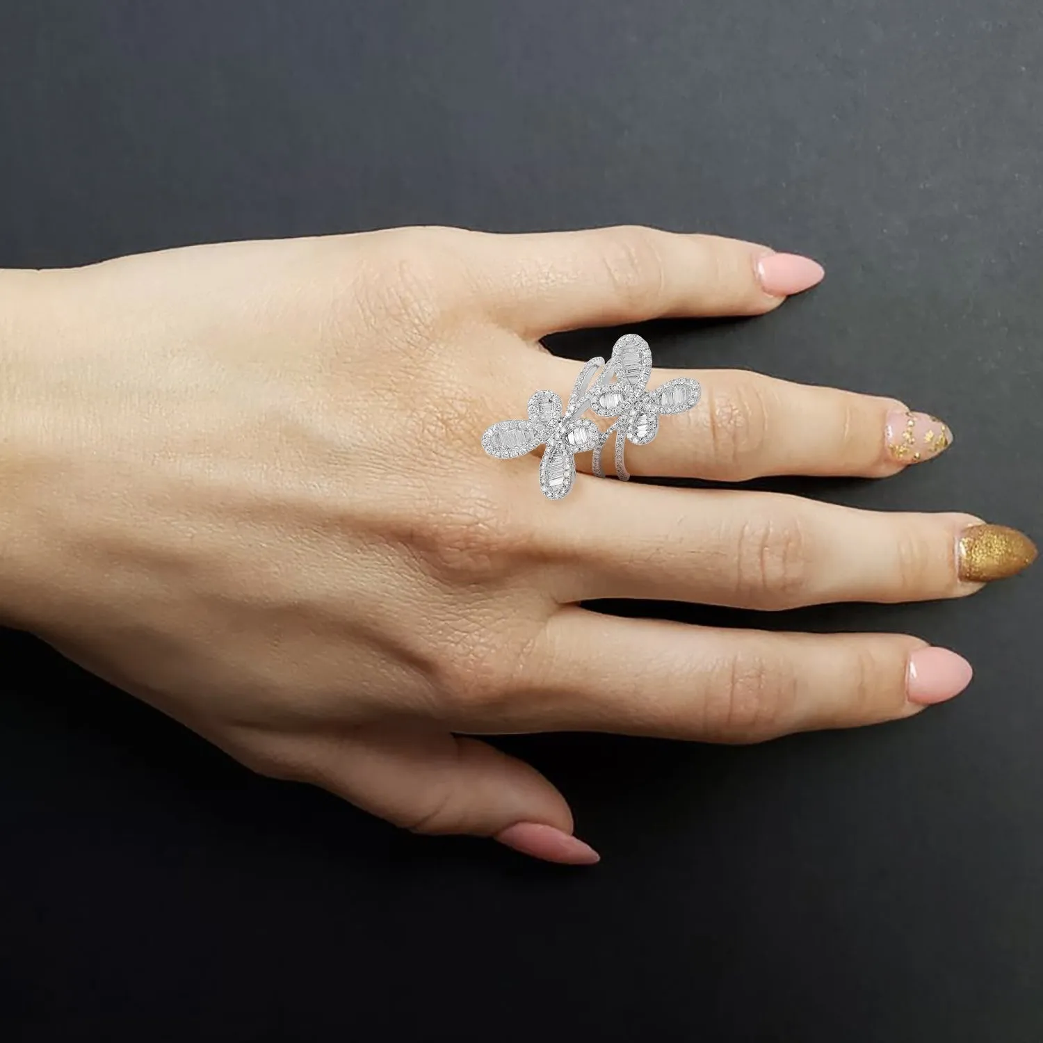 18Kt Butterfly Baguette Diamond Ring