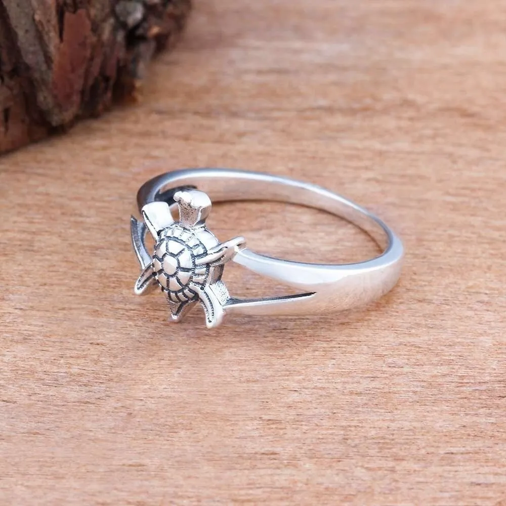 Adorable Simple Turtle Ring