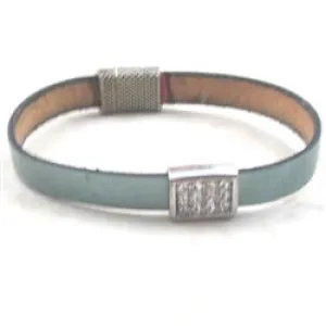 Aqua Flat Leather Bracelet with Crystal Focus