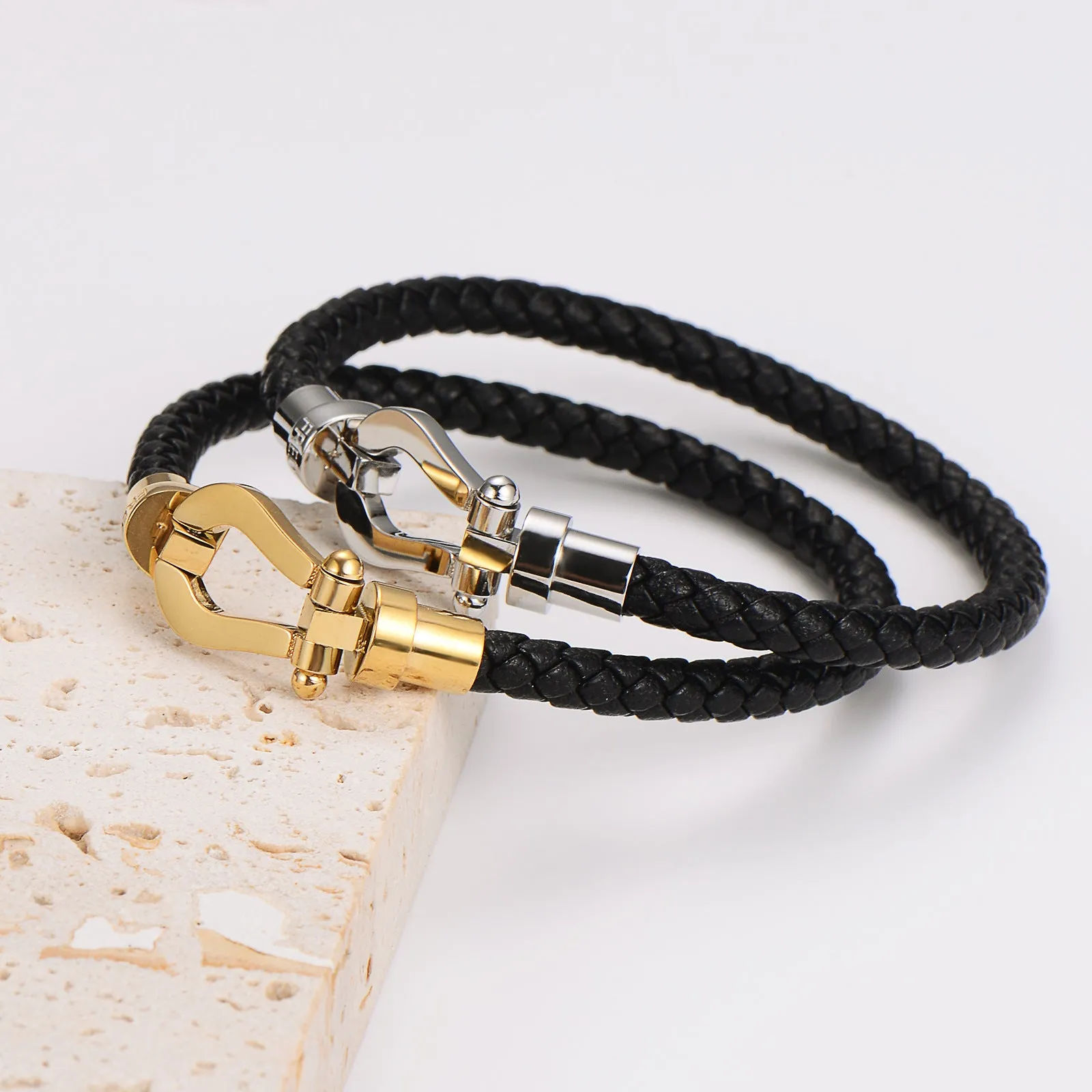 Couple Versatile Checkered Stripe Hollow Geometric Leather Bangles