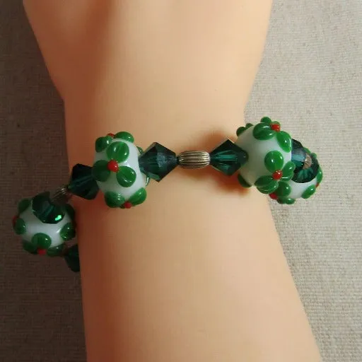 Green Handmade Artisan Beaded Bracelet