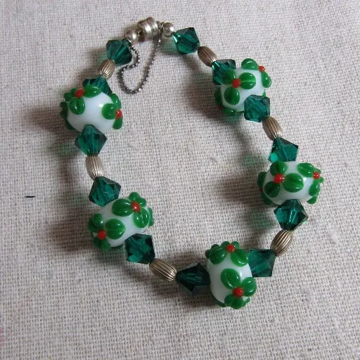 Green Handmade Artisan Beaded Bracelet