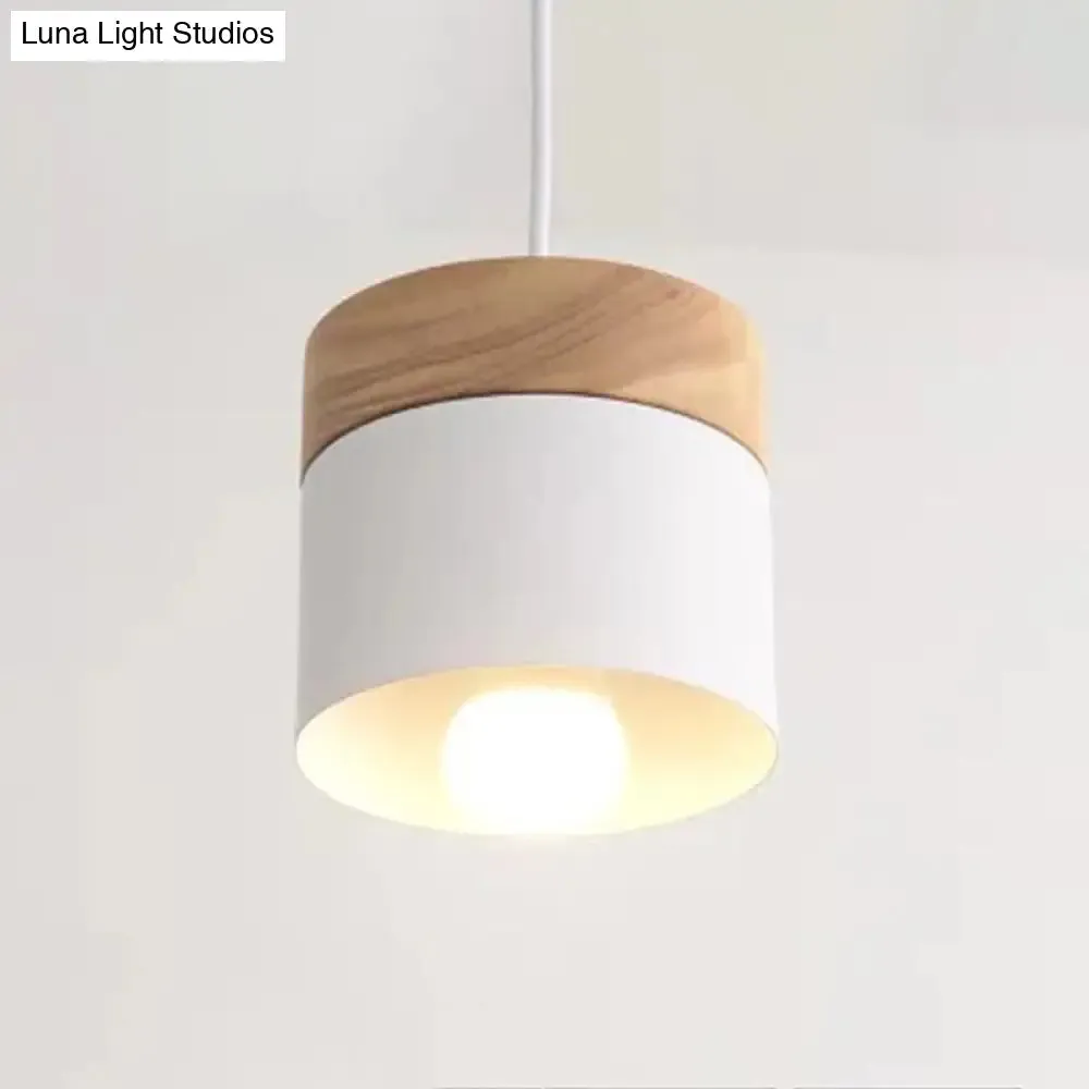 Minimalist Wood Pendant Light Fixture with Cylindrical Metal Lamp Design - Perfect for Table