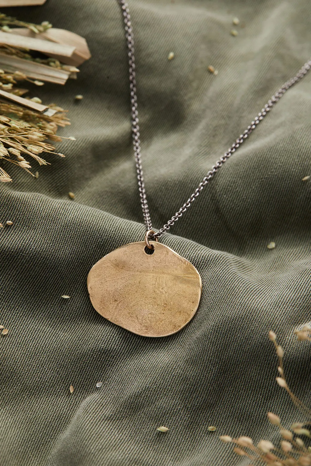 Peaceful Intention Necklace | Bronze