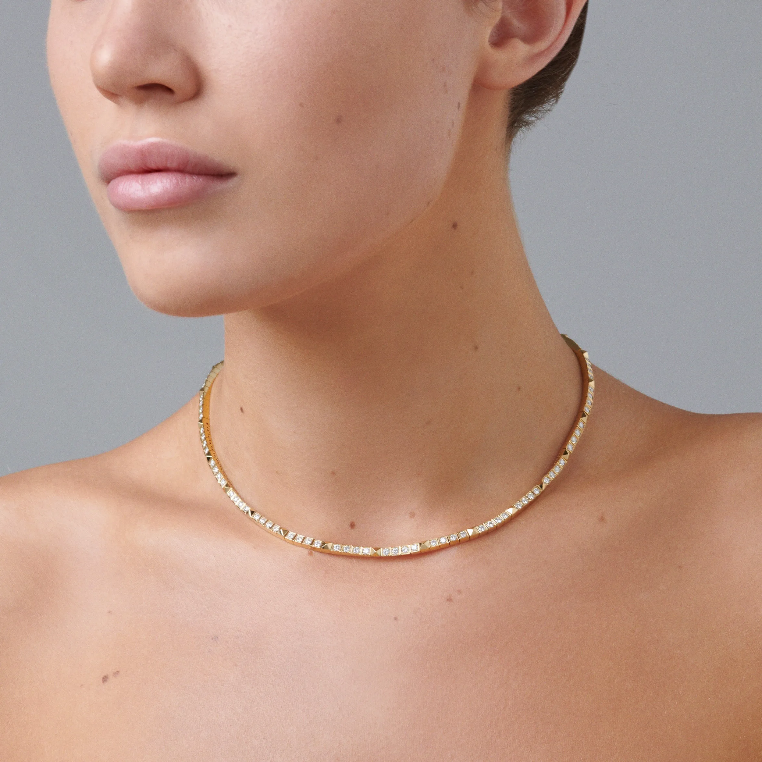 R.08® Une Diamond Necklace | Yellow Gold