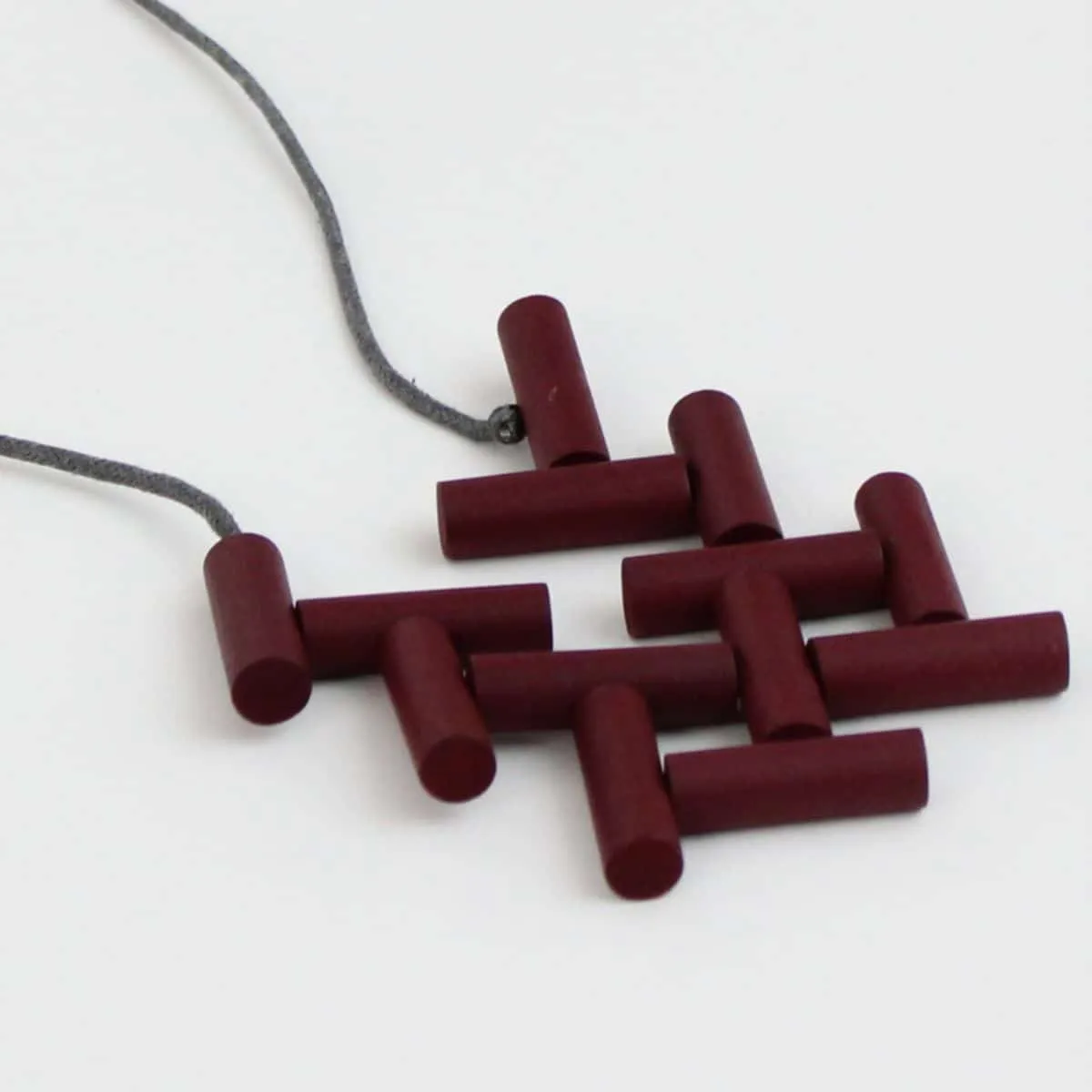 Red Lattice Scarlett Pendant Necklace