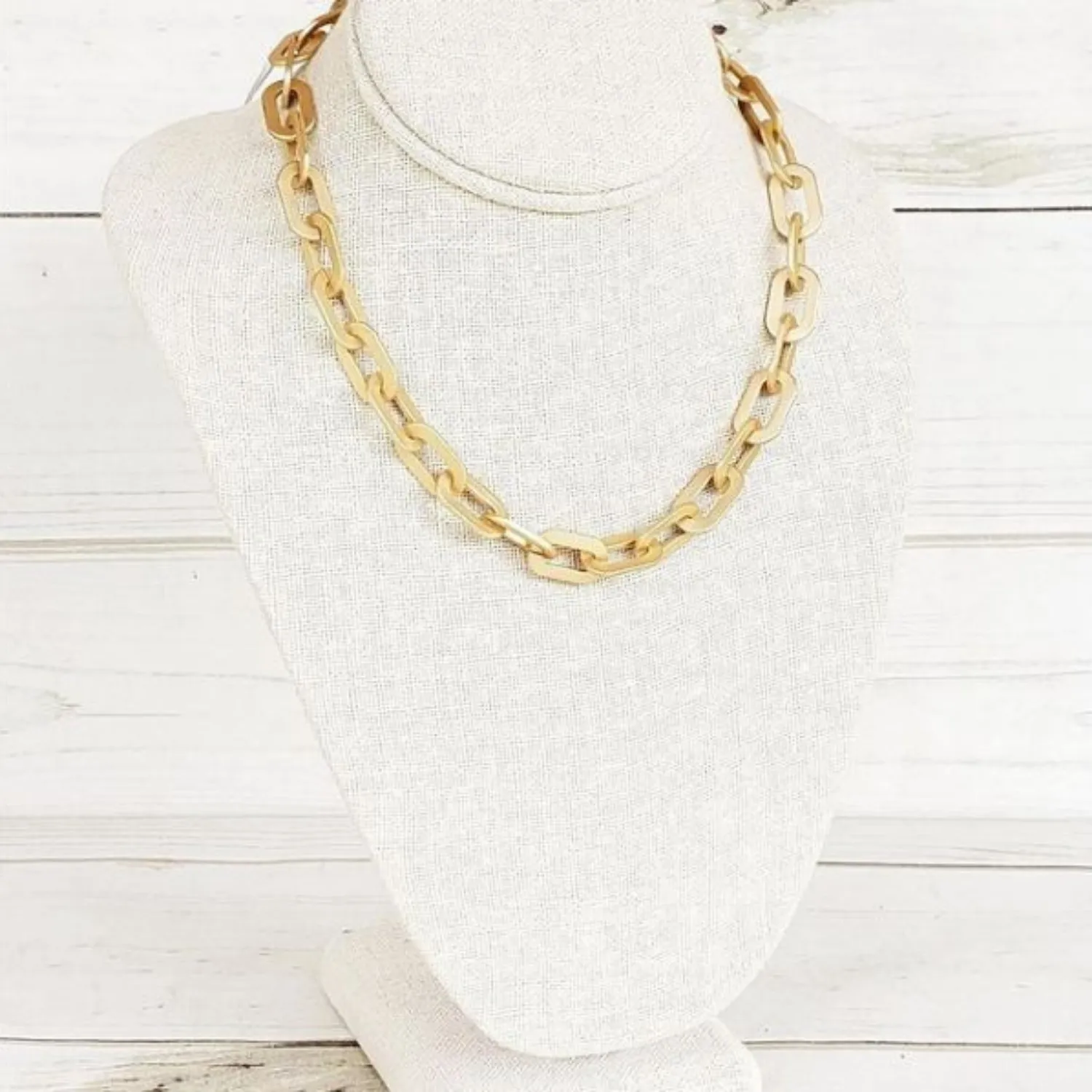 THICK OVAL LINK NECKLACE | GOLD