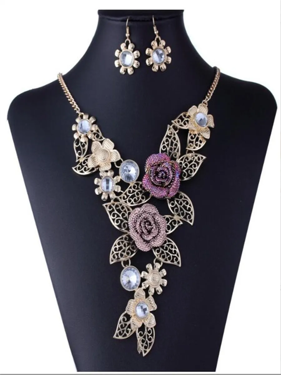 Vintage Embellished Flower Necklace Set