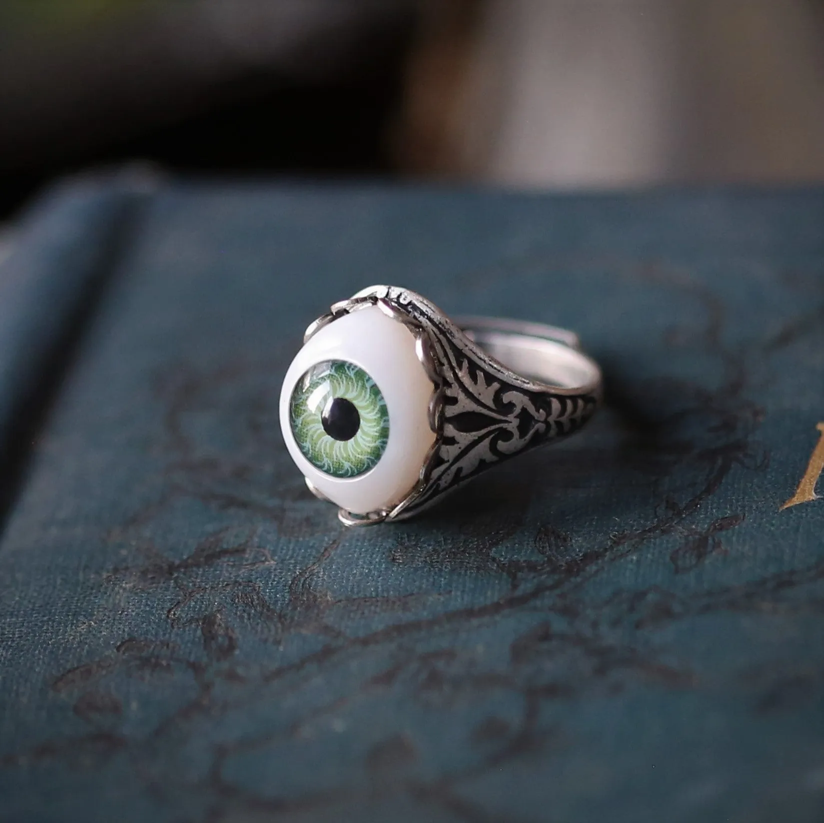 Vintage Eye Ring